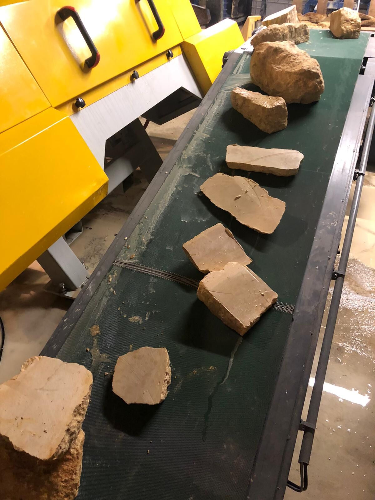 Thin Veneer Rock Sawing System stone corner cutting machine